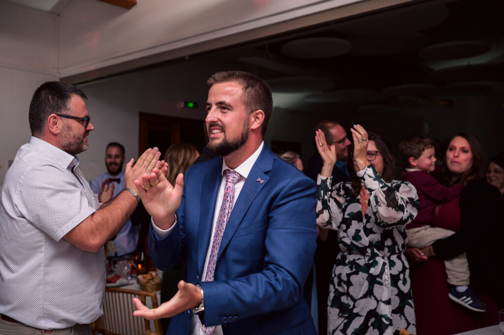 Mariage à Arbas, soirée. centre de vacances Pierre Baudis à Arbas, Haute-Garonne. Photographe mariage Toulouse.
