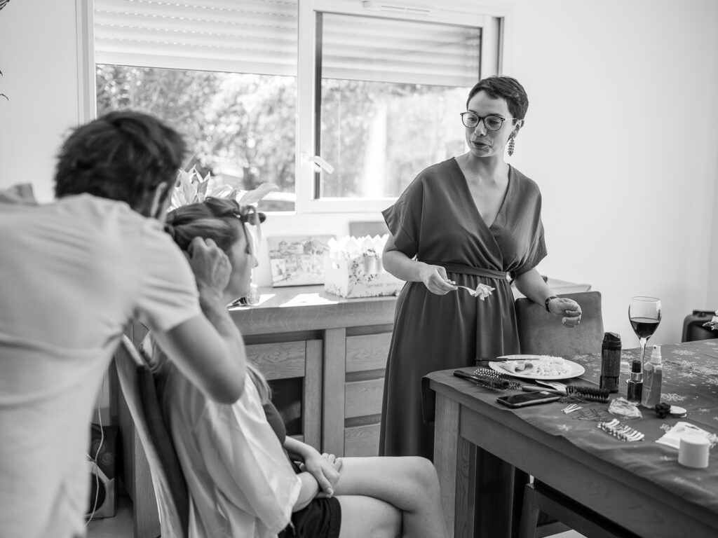 Mariage à Garidech. préparatifs, Haute-Garonne. Photographe mariage Toulouse.