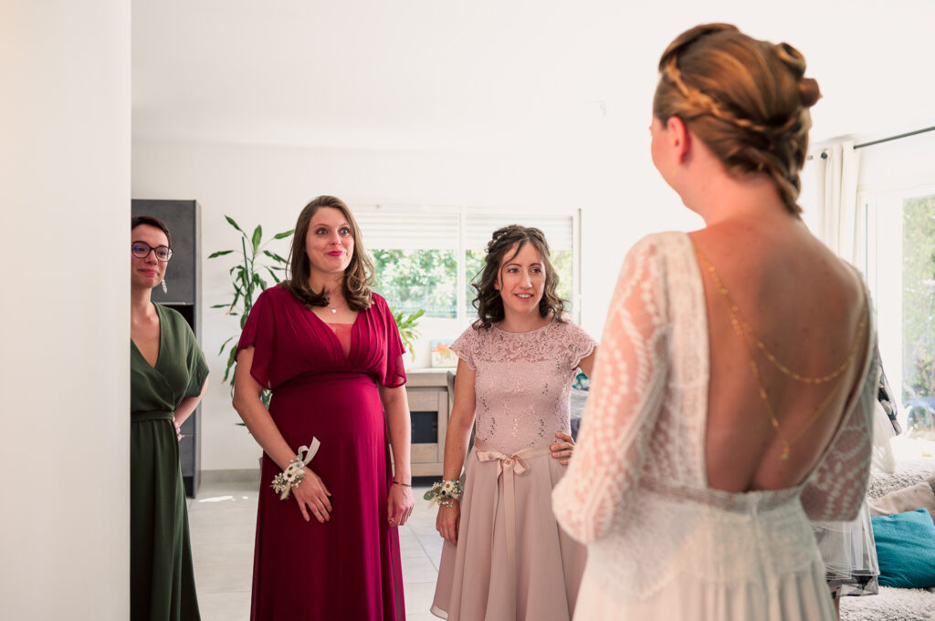 Mariage à Garidech. préparatifs, Haute-Garonne. Photographe mariage Toulouse.