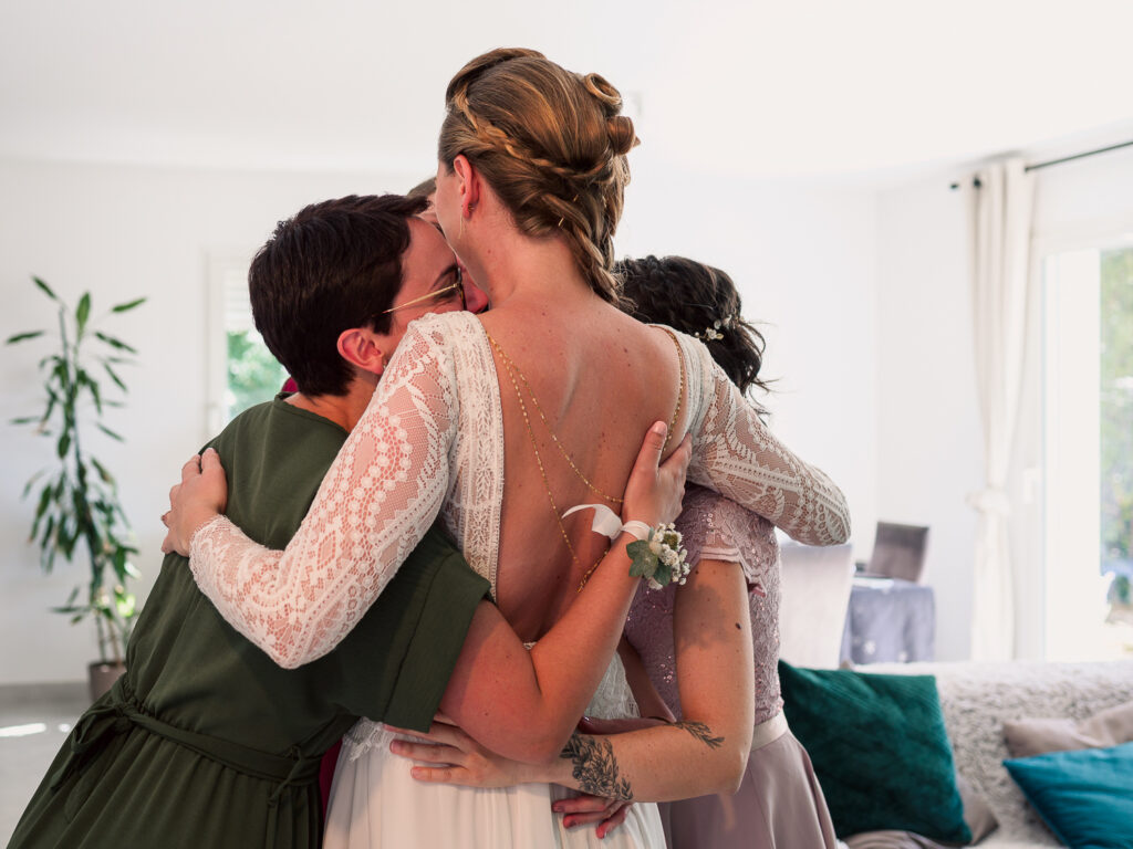 Mariage à Garidech. préparatifs, Haute-Garonne. Photographe mariage Toulouse.