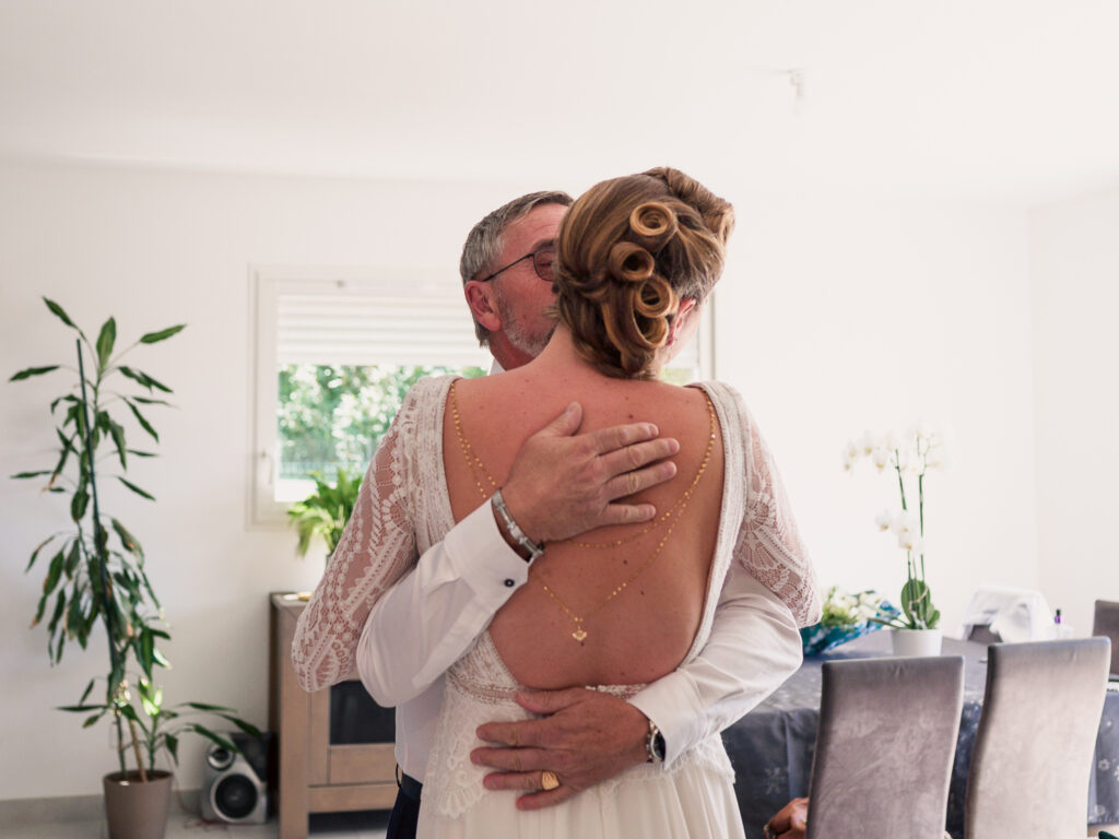 Mariage à Garidech. préparatifs, Haute-Garonne. Photographe mariage Toulouse.
