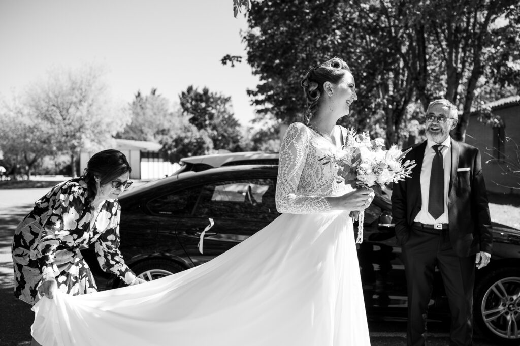 Mariage à Garidech. Cérémonie à la mairie, Haute-Garonne. Photographe mariage Toulouse.