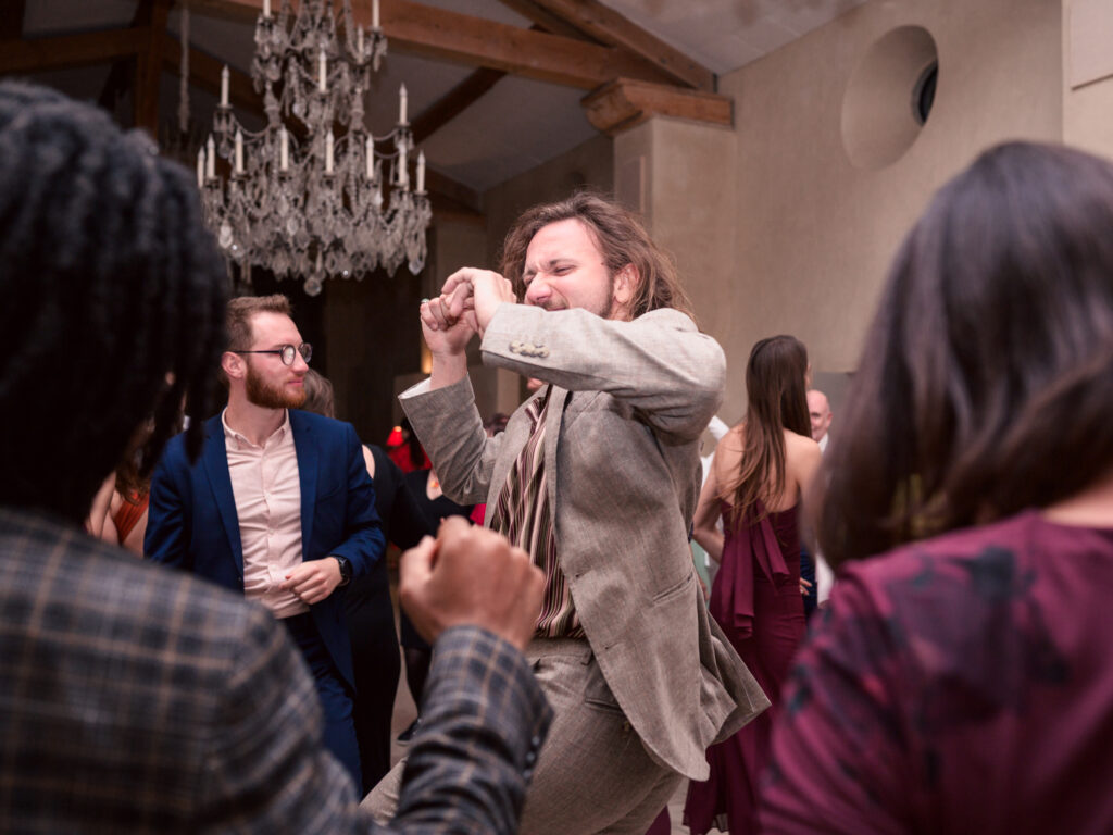 Mariage au château de Villerambert à Caunes-Minervois, Aude. Mariage à l'automne. soirée de mariage