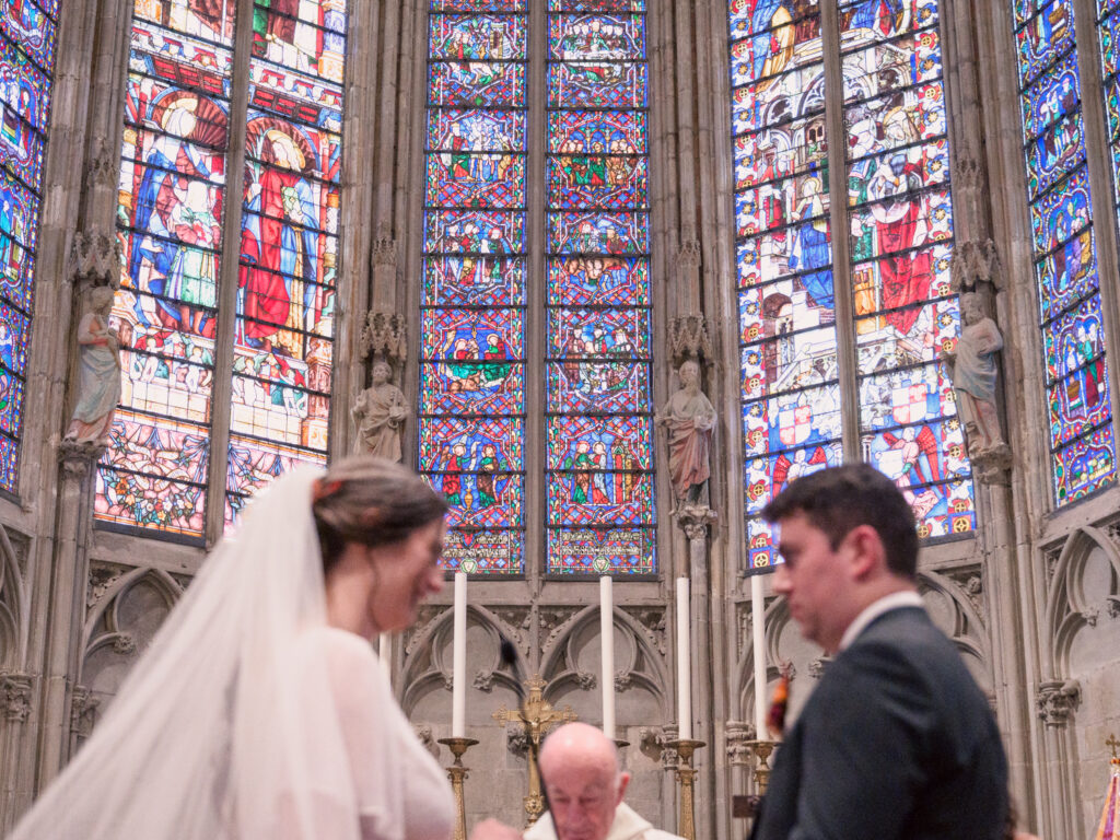 Mariage au château de Villerambert à Caunes-Minervois, Aude. Mariage à l'automne. Cérémonie religieuse à la Basilique Saint Nazaire, à la cité de Carcassonne