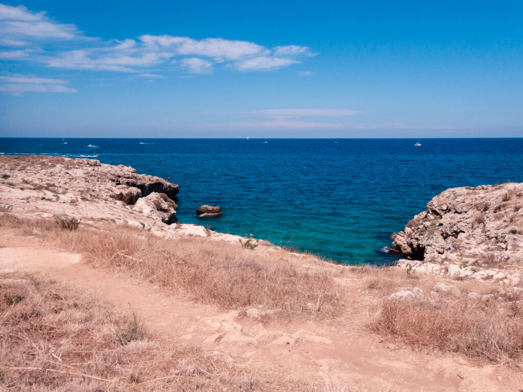 Monopoli plage Les Pouilles, Italie du Sud
