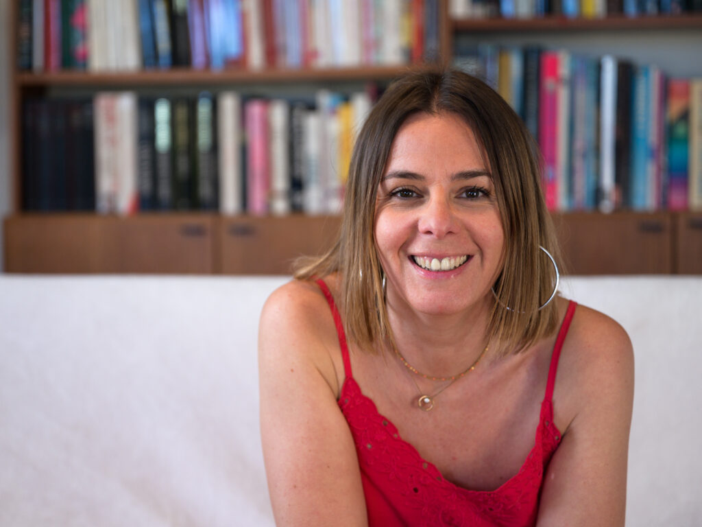 Photographe de mariage expérimentée à Carcassonne, spécialisée dans les reportages naturels