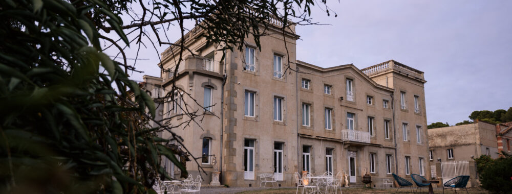 Château de La Seigne et son parc arboré à Villemoustaussou