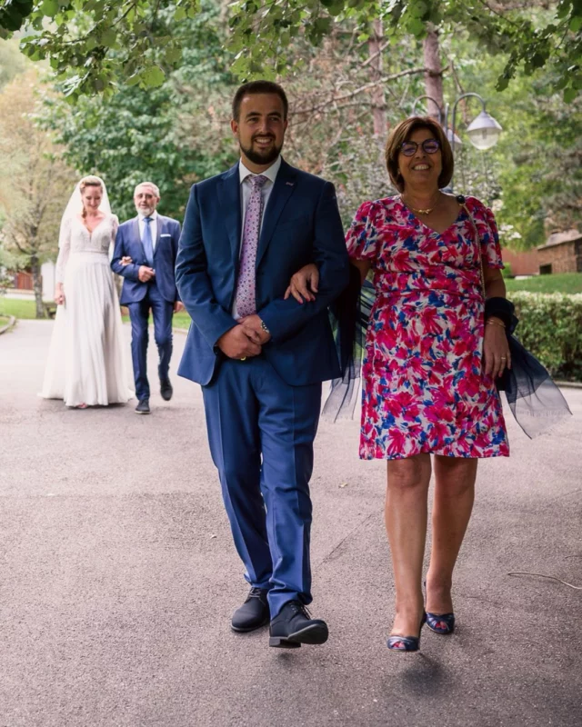 Une jolie cérémonie laïque dans un écrin de verdure 💕

Laeti 💋 
Photographe à Carcassonne & partout où il y a de l’amour ❤️

La team de ce magnifique mariage
Photographe : @laetitia_bellandi 
Maquillage : @sachamakeuppro
Coiffure : Rémi Revolucion (31)
Fleurs : @de_fleurs_et_deau 
Robe : @carrieremariage 
Costume :  @lhomme_albi 
Lieu : Centre de vacances Pierre Baudis à Arbas (31)
Traiteur : @restaurant_ducos_melimelomane
DJ :  Wilfried Magic song (09)

#photographecarcassonne #mariage2026 #mariage2025❤️ #photographemariagecarcassonne #weddingday #weddingphotographer #southoffrancephotographer #bridetobe #brideflowers #photographemariage #carcassonne #photographemariagevillemoustaussou #weddingphotographerfrance #frenchphotographer #weddingdayphoto #laetitiabellandi